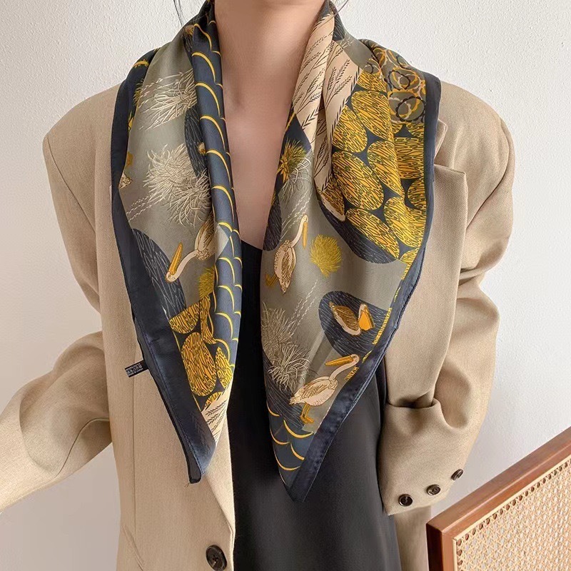 Ethnic Fashion Design - Luxury Vintage Silk Scarf Women's Fashionable